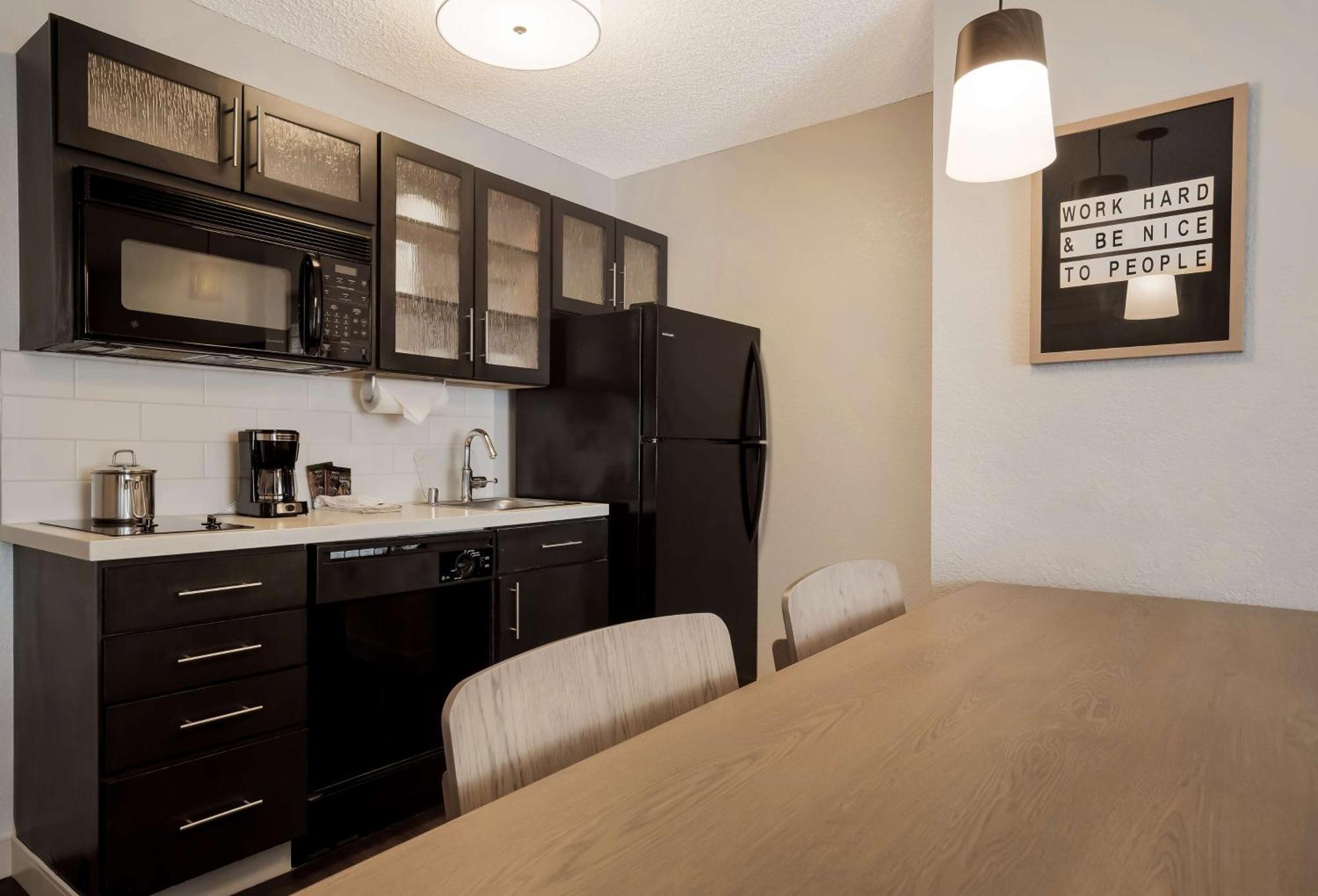Sonesta Simply Suites Baltimore BWI Airport Лінтікум Екстер'єр фото
